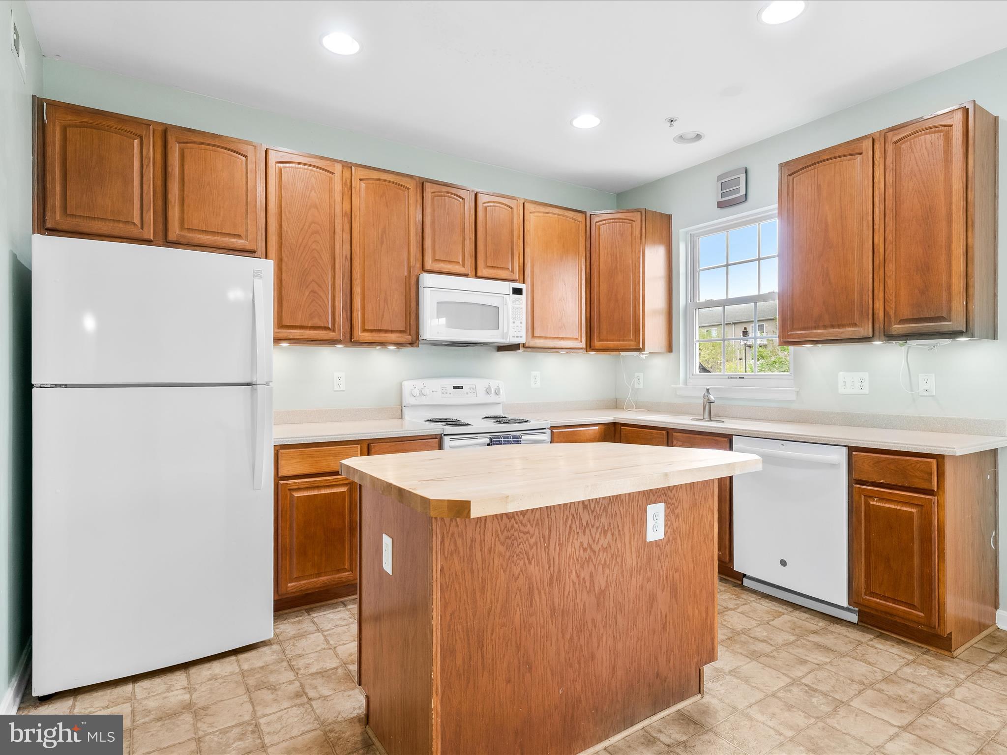 SENECA RIDGE - Residential