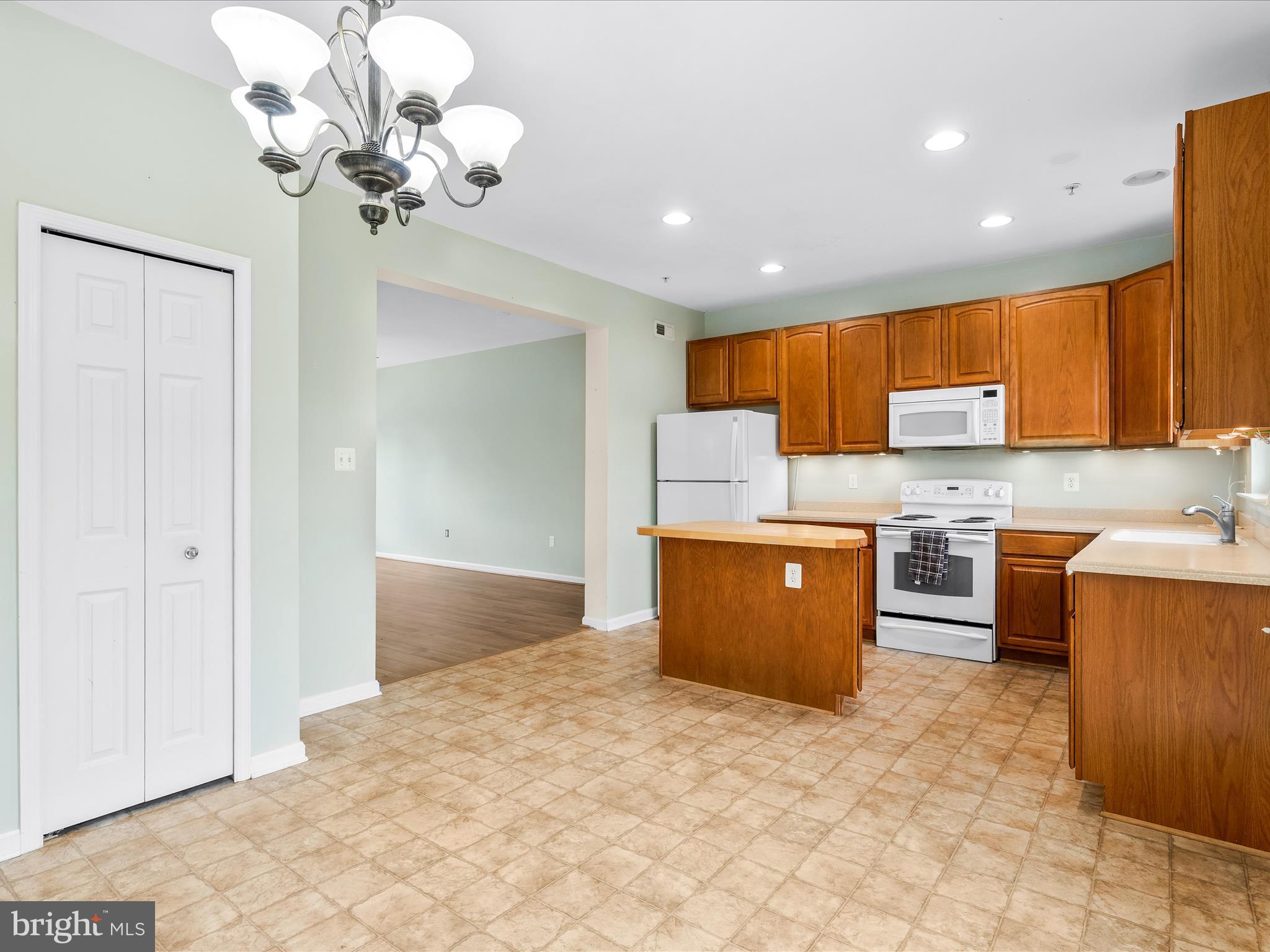 SENECA RIDGE - Residential