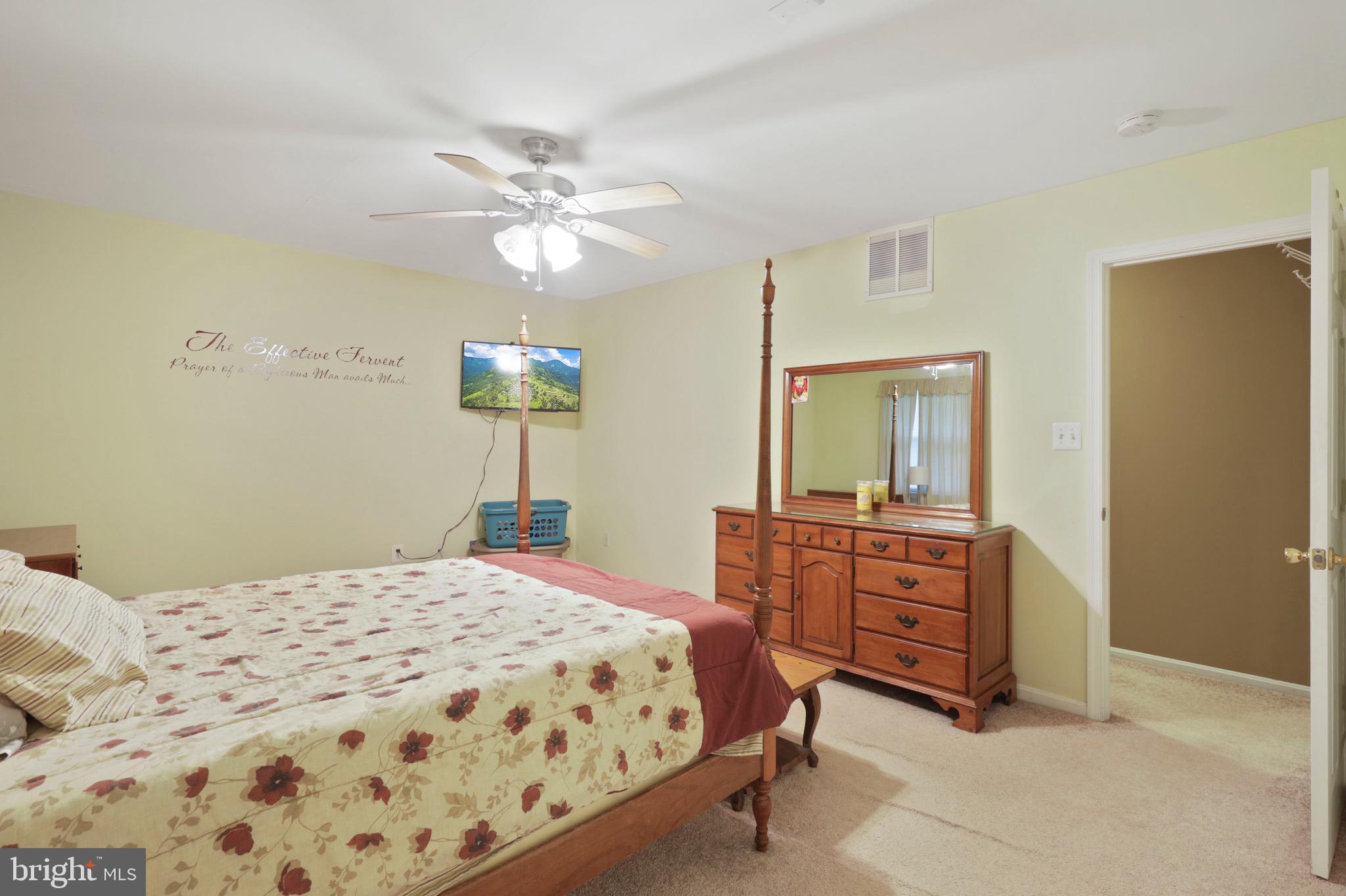 OAK HURST - Residential