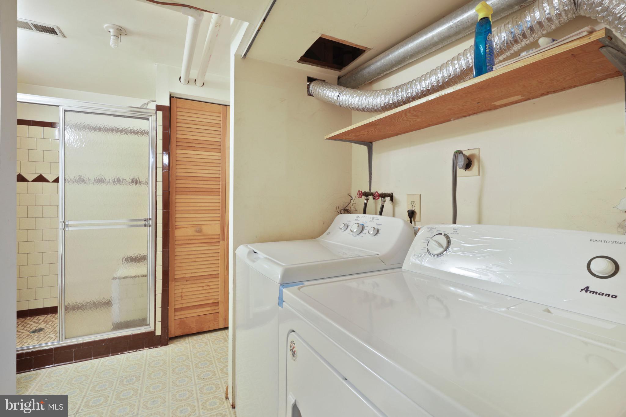 OAK HURST - Residential