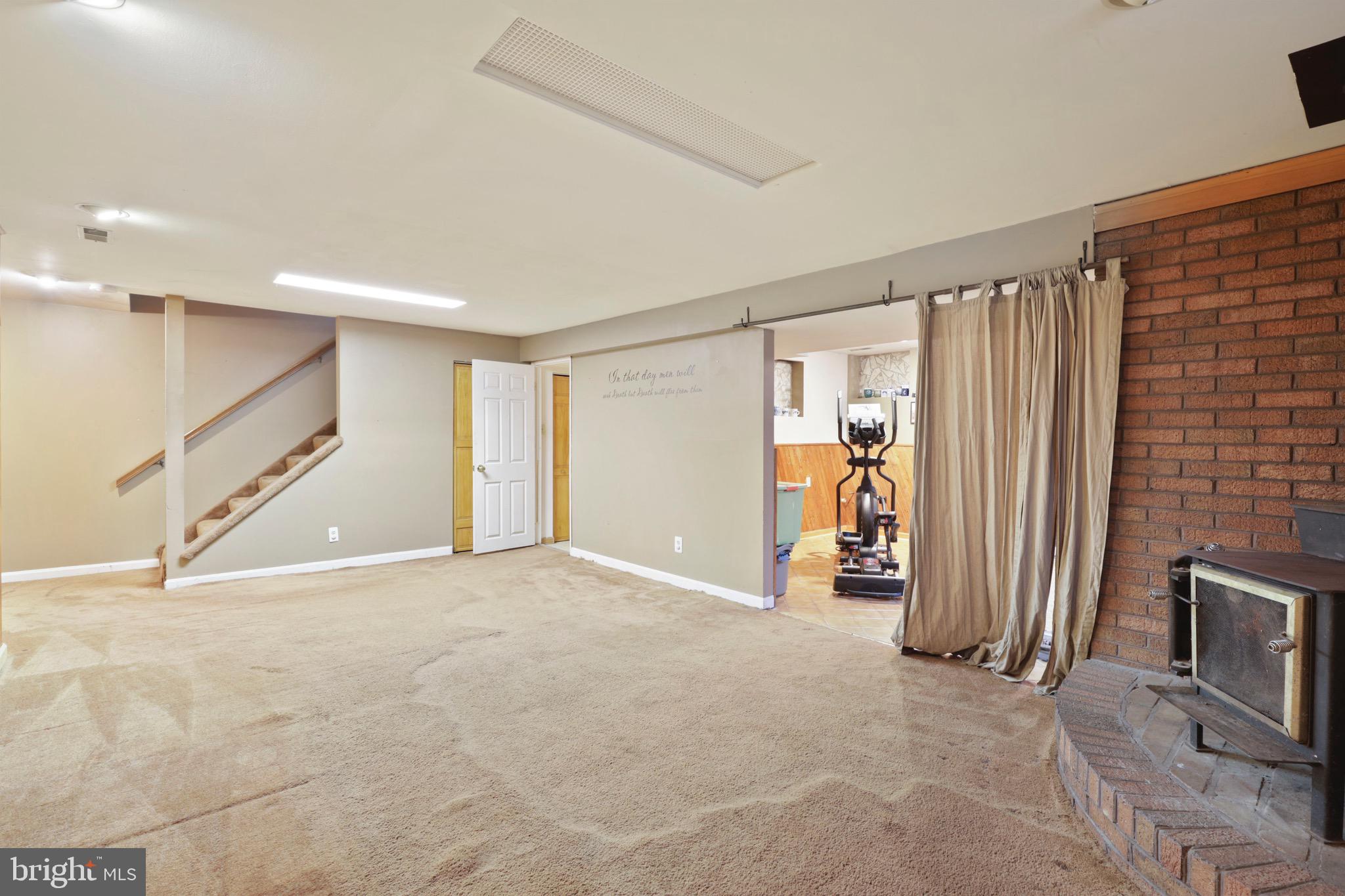 OAK HURST - Residential