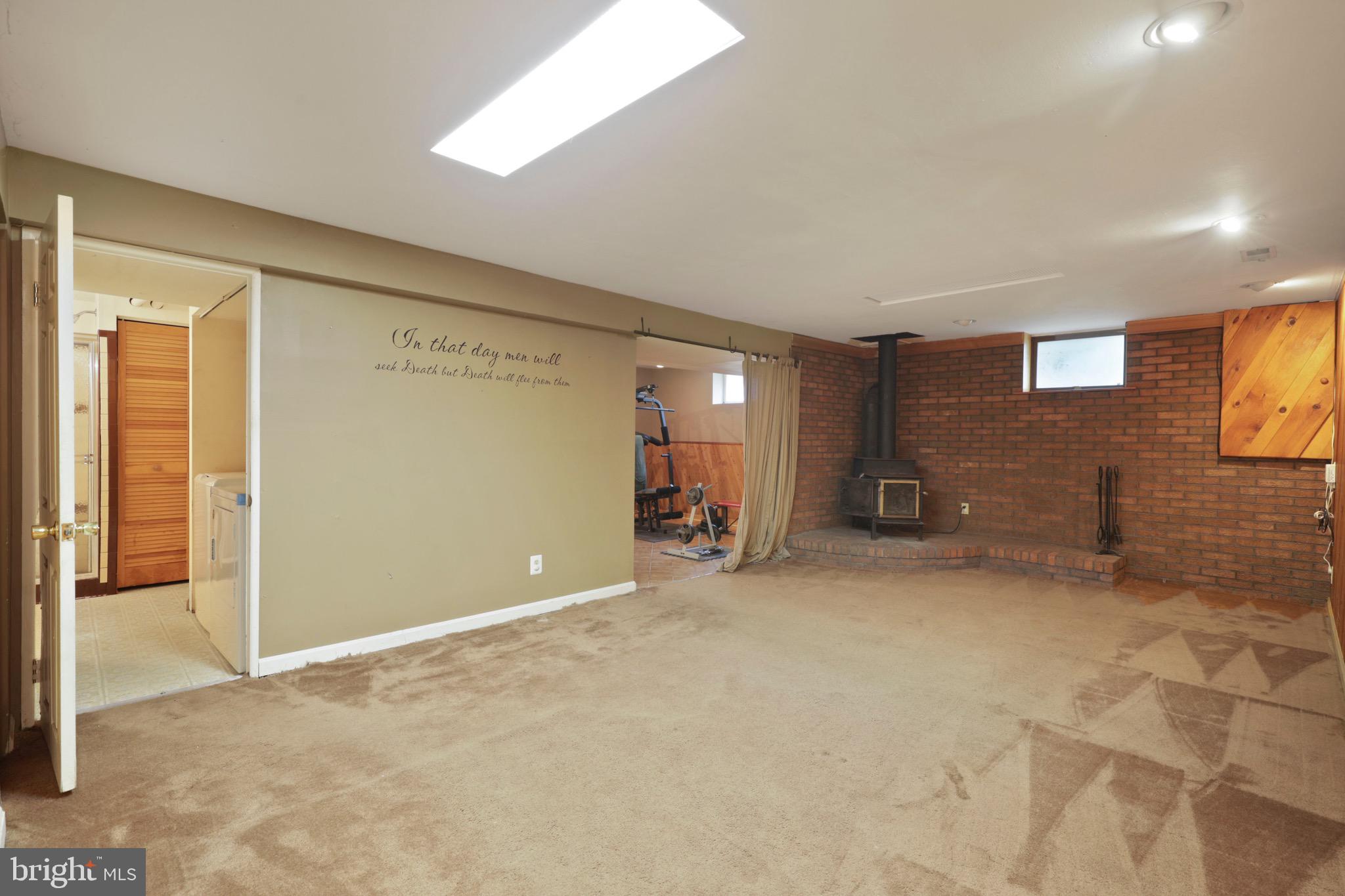 OAK HURST - Residential