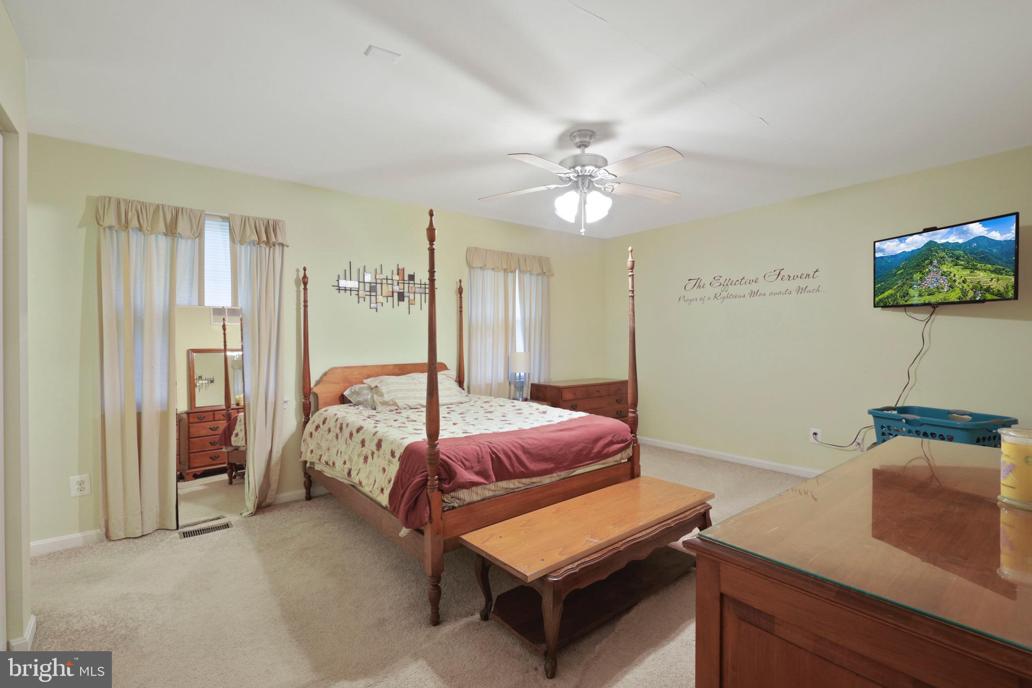 OAK HURST - Residential