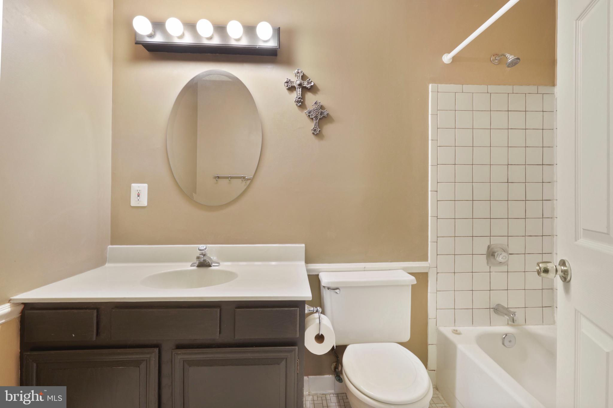 OAK HURST - Residential