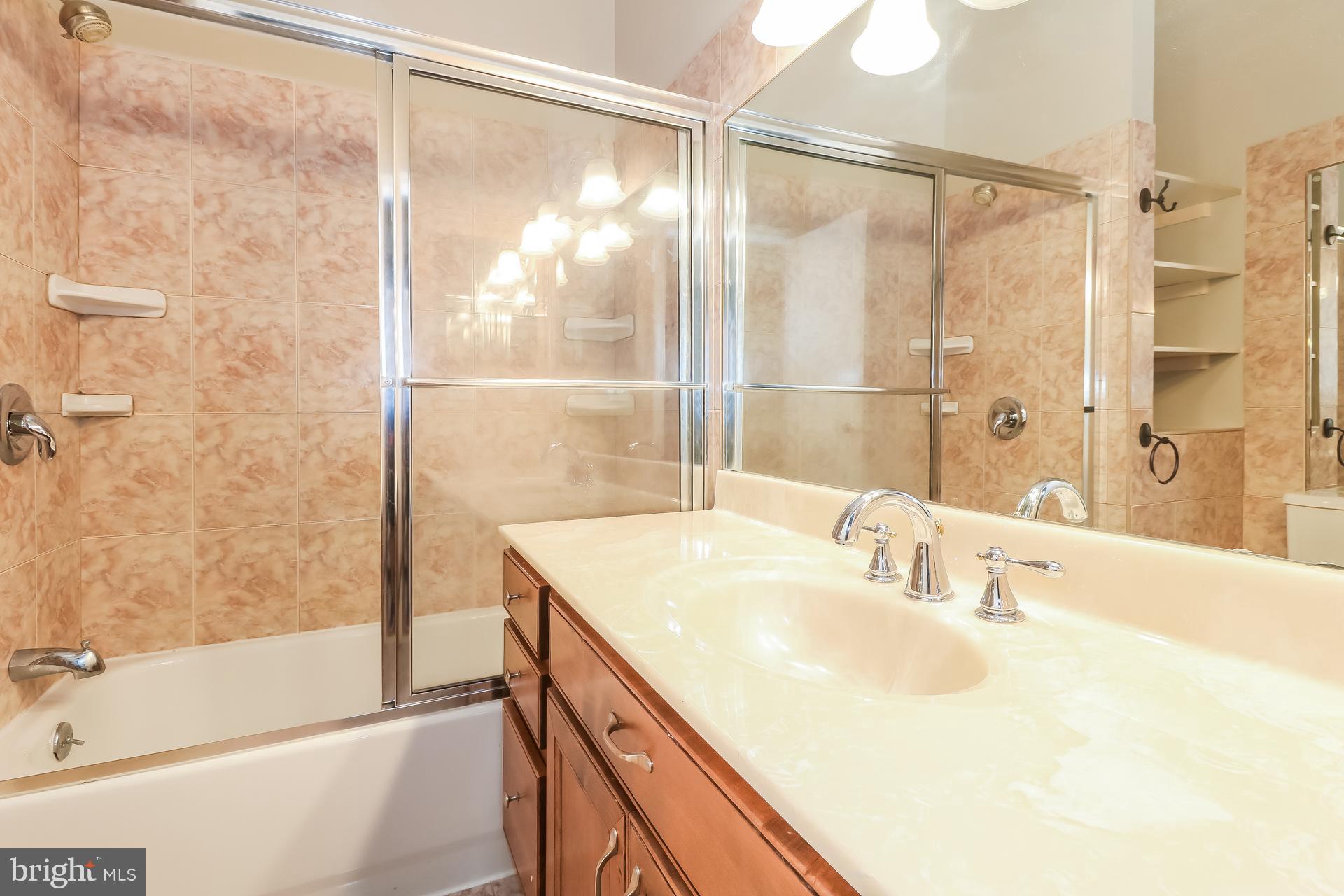 BROOKFALLS - Residential Lease