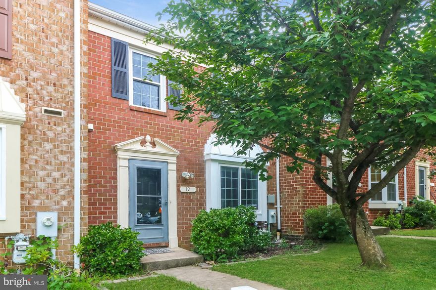 Don't miss out on FREE RENT!

Welcome to your new 3 bedroom, 2.5  bathroom home!  We look forward to you joining our family!   
Prospective tenants for our Homes must meet the following criteria: all occupants aged 18 and above must complete an application for approval, and Tenant Qualification Requirements can be accessed on our website under the FAQ section.
We, as an Equal Housing Lessor, adhere to the Fair Housing Act, with due consideration to applicable local, state, and federal laws. Lease terms and conditions are applicable, and submitting an application does not guarantee a lease. Verified details of listed features can be confirmed with a leasing representative.
It is important to exercise caution and avoid potential rental scams. We do not engage in advertising our homes on social media or other classified services.