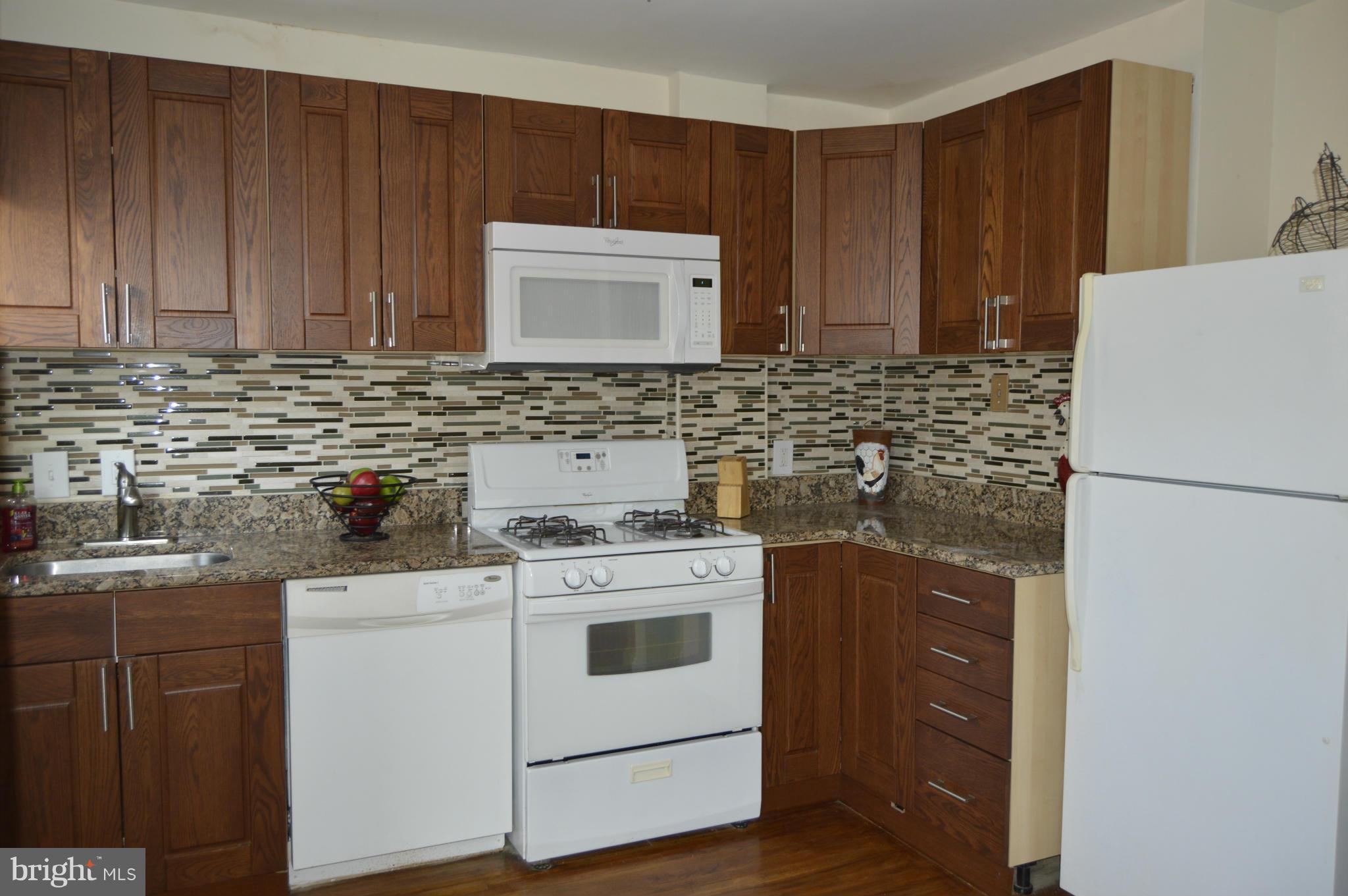 LAUREL GARDENS - Residential