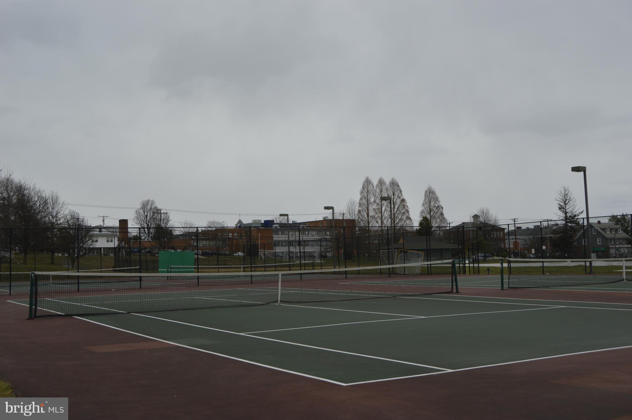 LAUREL GARDENS - Residential