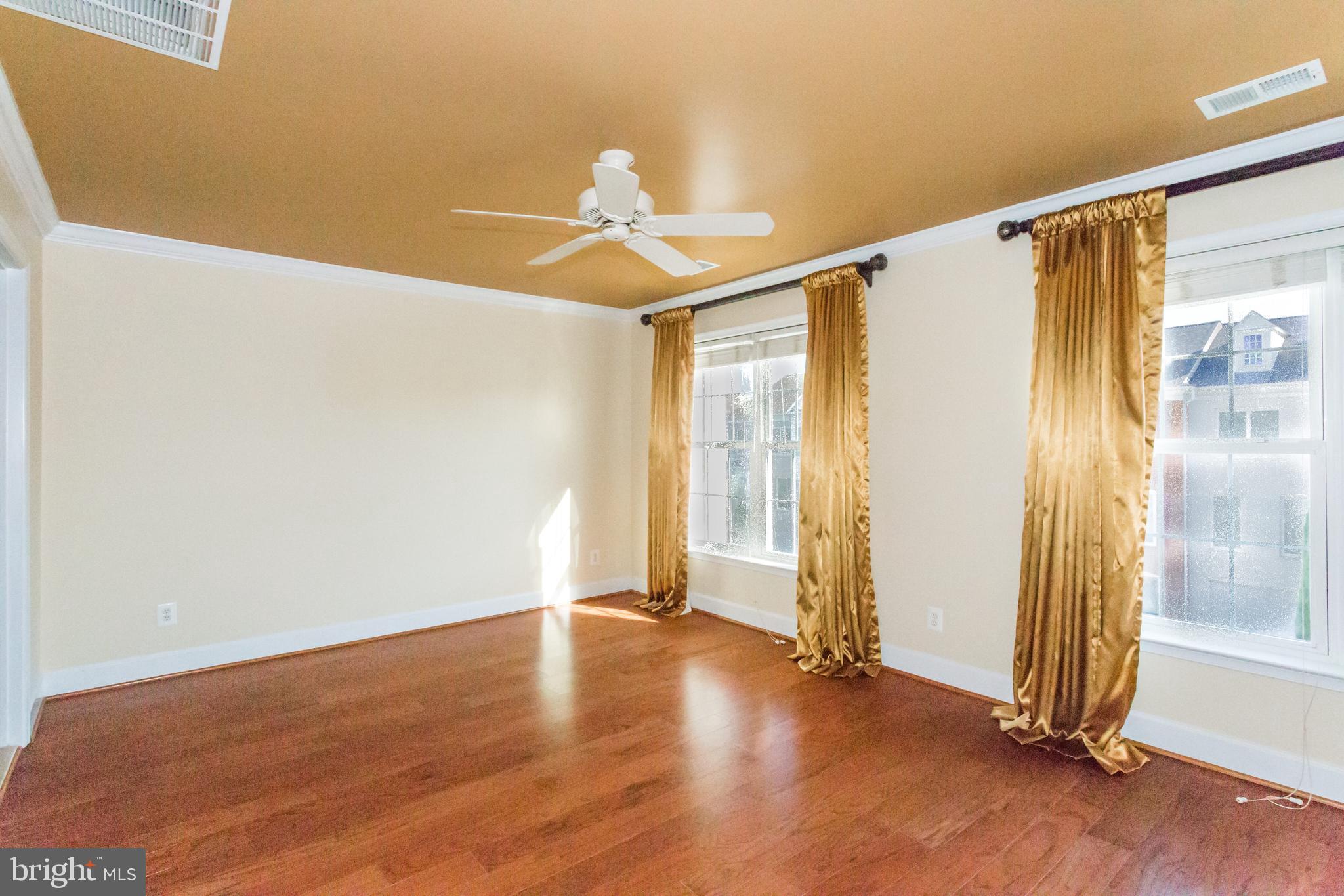 COPPERMINE CROSSING - Residential Lease