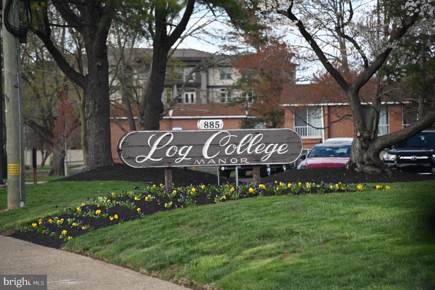 2 bedroom + Den condo  in Log College. This unit is a first floor, courtyard access unit with beautiful views of the Log College landscaping. Walk into a spacious open concept floor plan with newer wall to wall carpet. The kitchen has also been upgraded with new tile flooring and a trendy updated new mosaic tile backsplash and stainless oven/stove. The bathroom has been updated  with new tile, vanity, and tile shower surround for a very modern look. This condo also features an HVAC system (Central AC/Heat) that is only 10 years old. Laundry in unit as well. Currently rented for $1,650/mo and renters would like to stay. No pet restrictions for owners but tenants are not allowed to have pets.