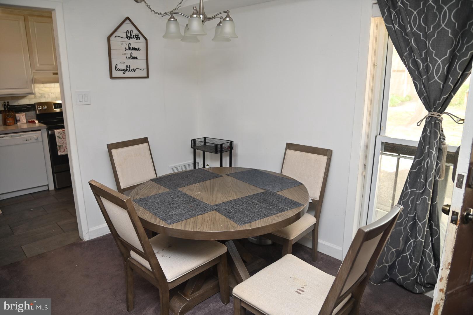 LOG COLLEGE - Residential