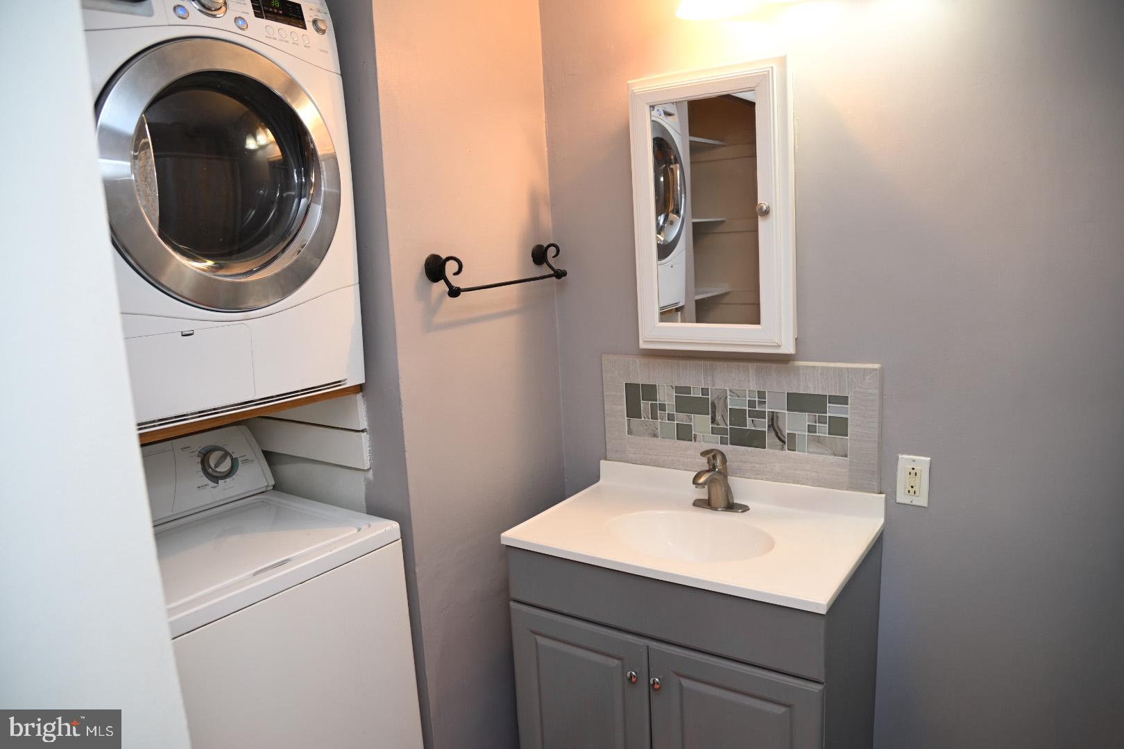 LOG COLLEGE - Residential