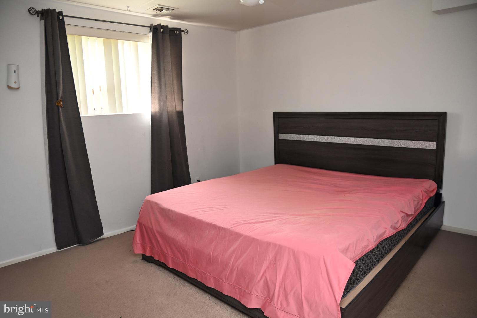 LOG COLLEGE - Residential