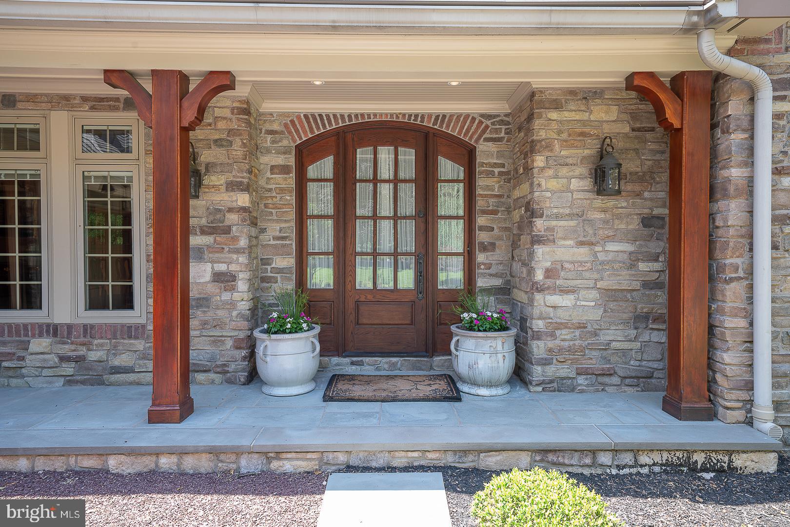 WYNNEWOOD - Residential