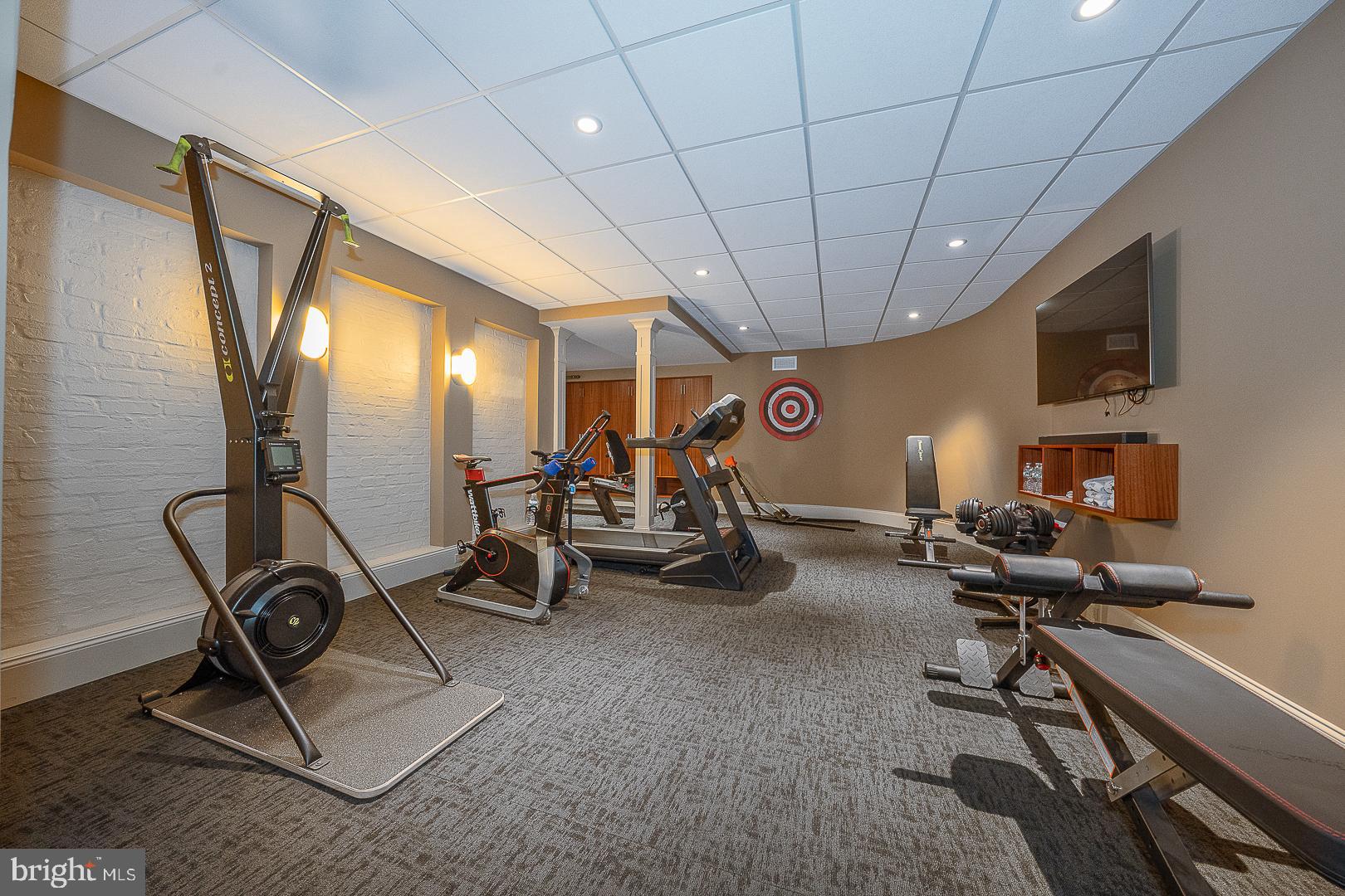 WYNNEWOOD - Residential