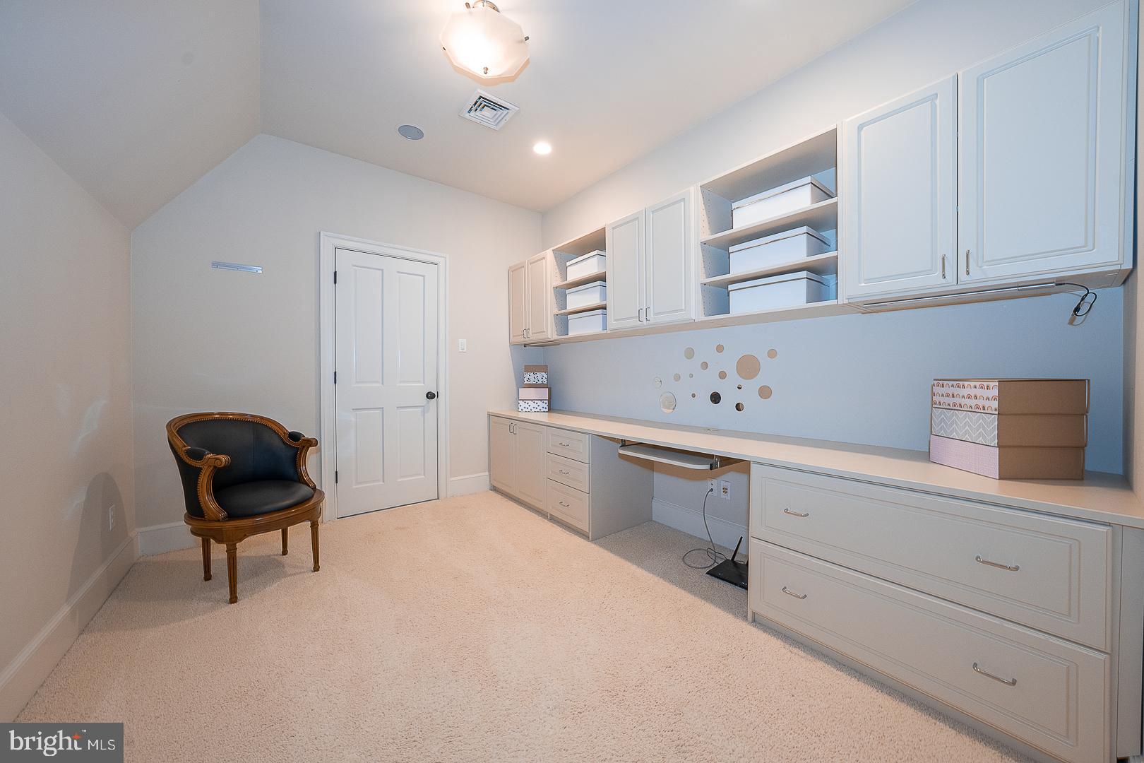 WYNNEWOOD - Residential