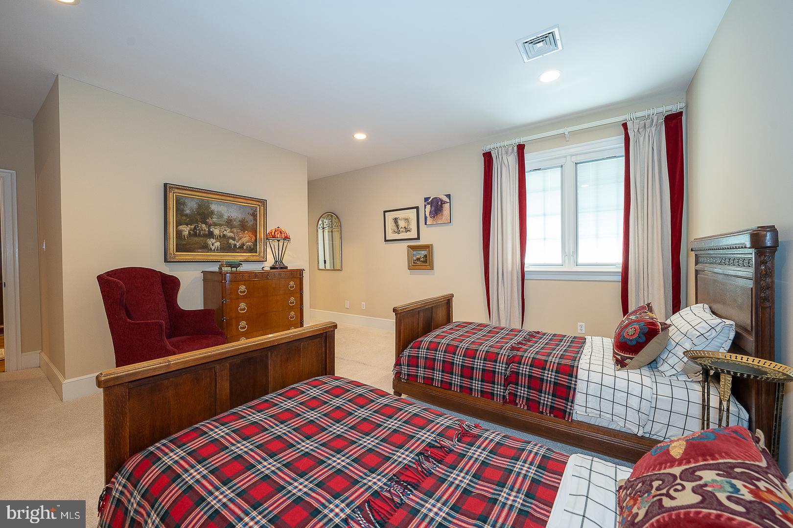 WYNNEWOOD - Residential