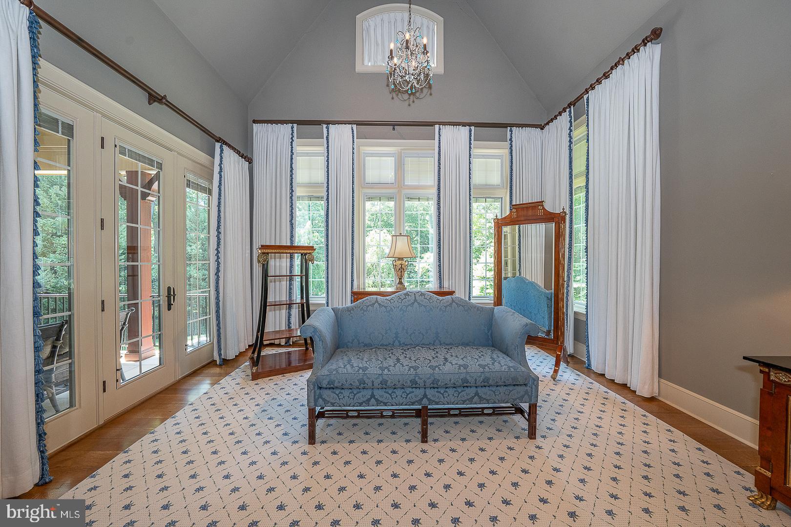 WYNNEWOOD - Residential