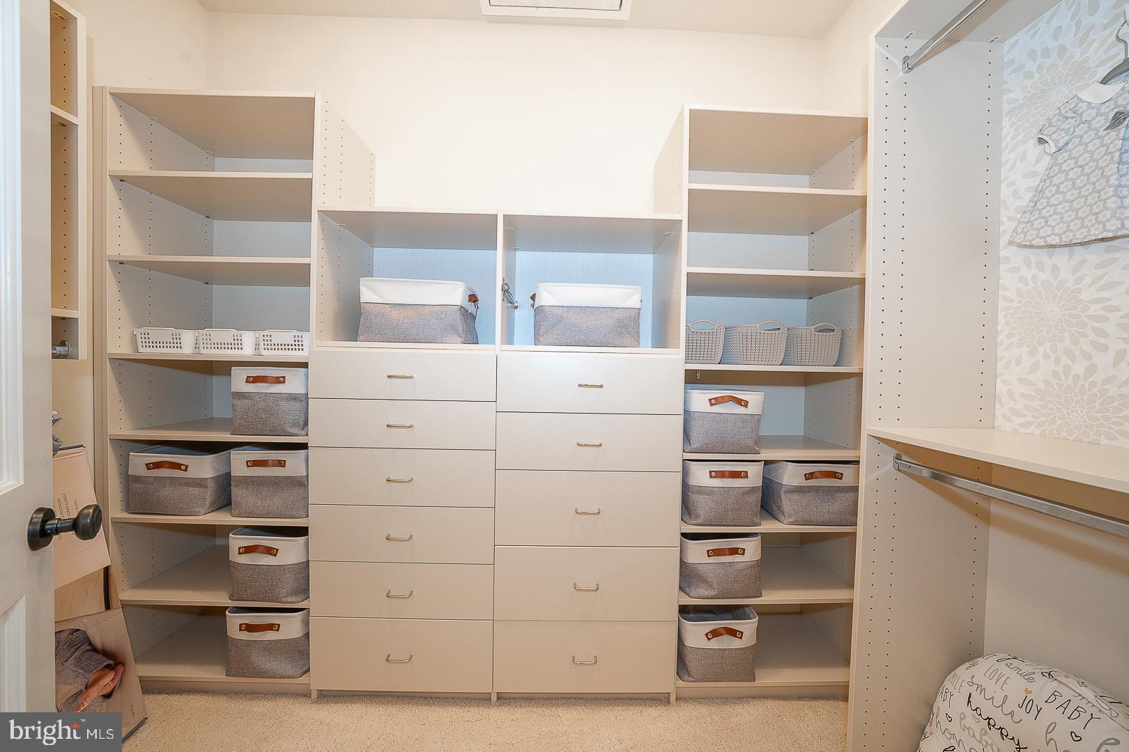 WYNNEWOOD - Residential