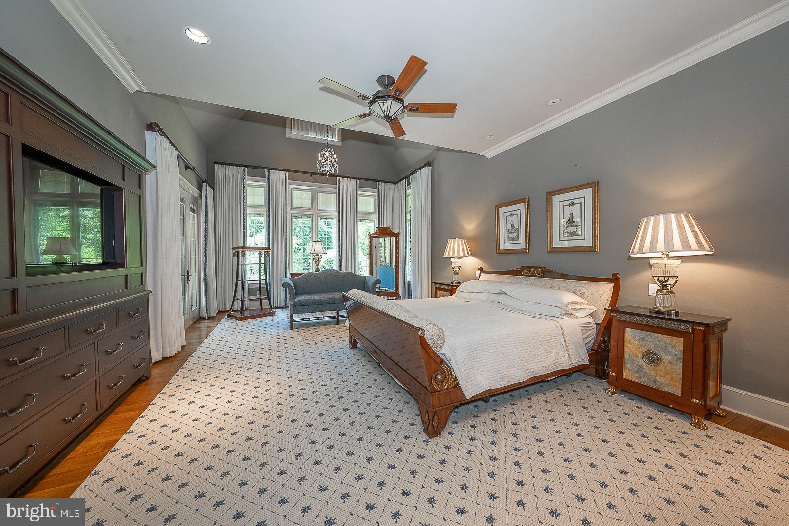 WYNNEWOOD - Residential