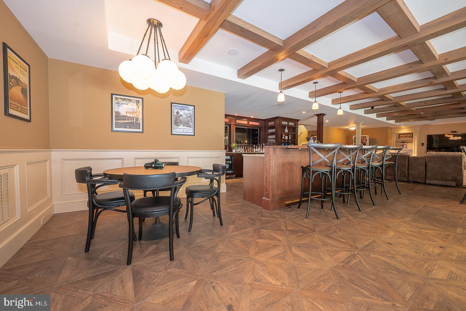 WYNNEWOOD - Residential