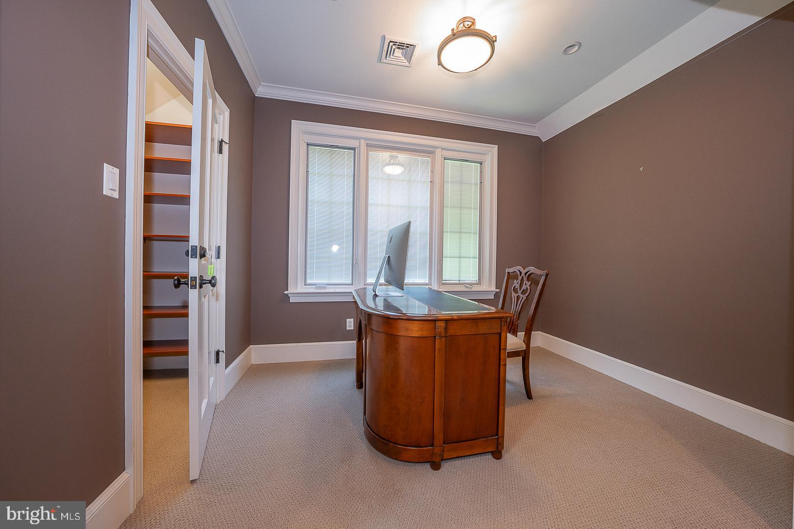 WYNNEWOOD - Residential