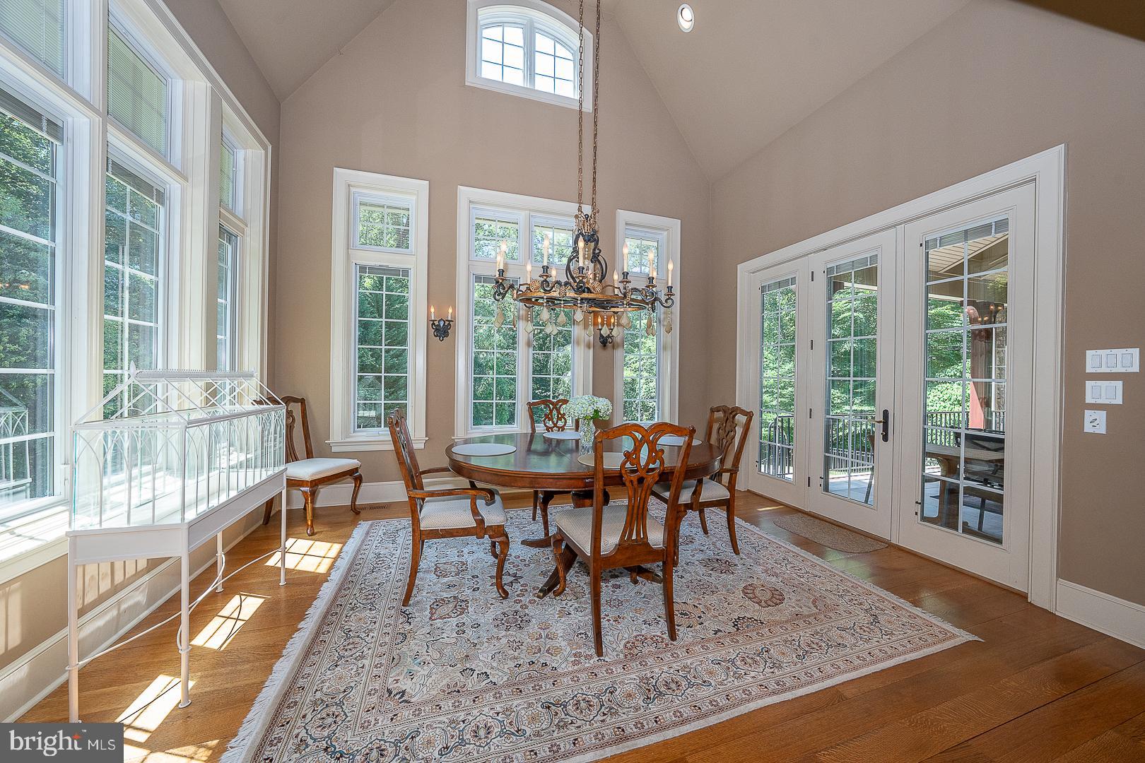 WYNNEWOOD - Residential