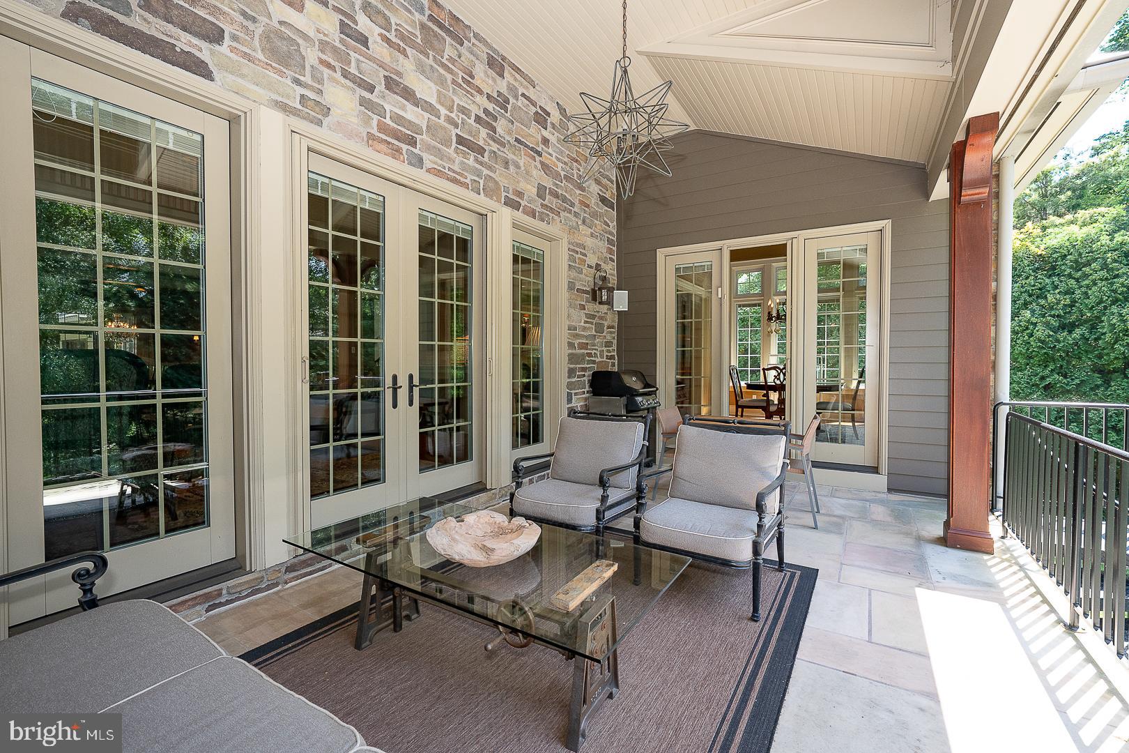 WYNNEWOOD - Residential