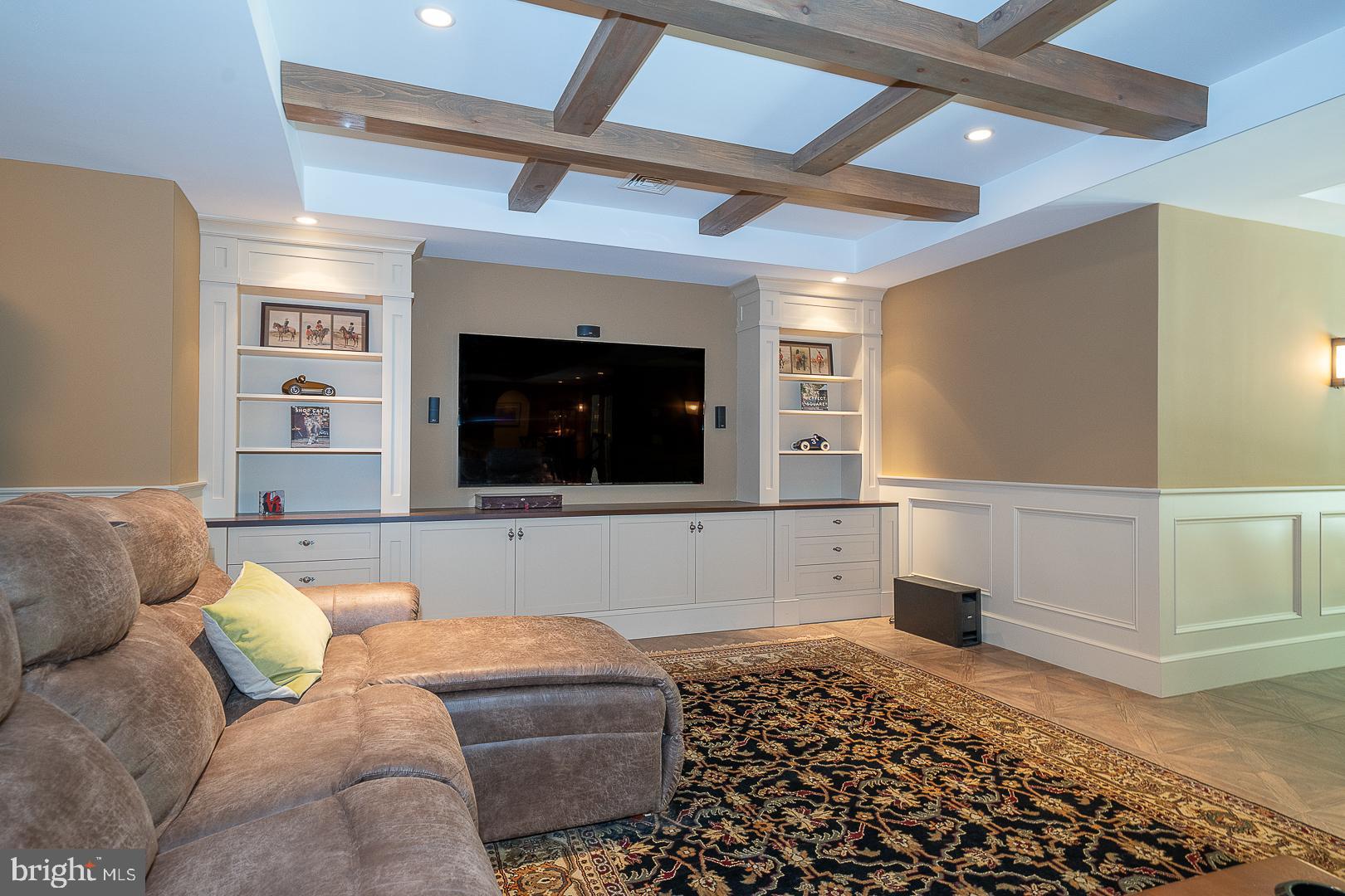 WYNNEWOOD - Residential