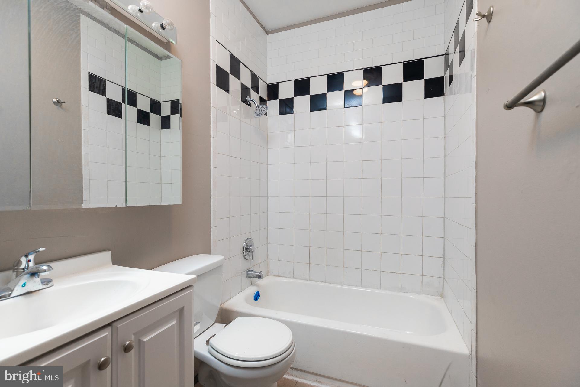 FELLS POINT HISTORIC DISTRICT - Residential Lease