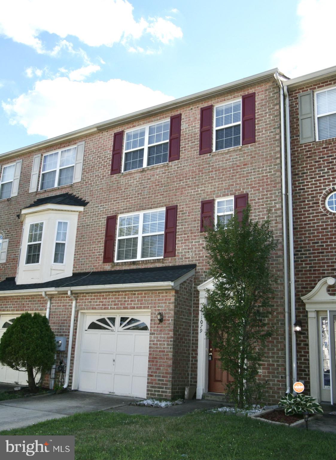 VICTORIA PARK SUB - Residential Lease