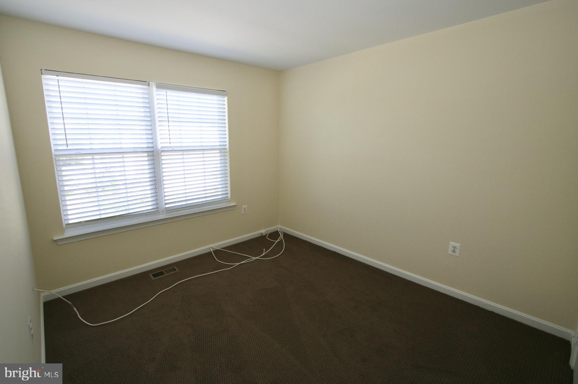 VICTORIA PARK SUB - Residential Lease