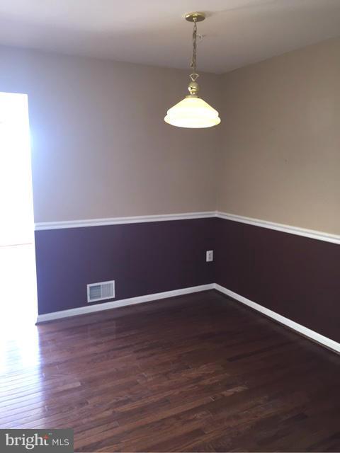 VILLAGE TOWNS - Residential