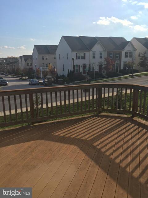 VILLAGE TOWNS - Residential