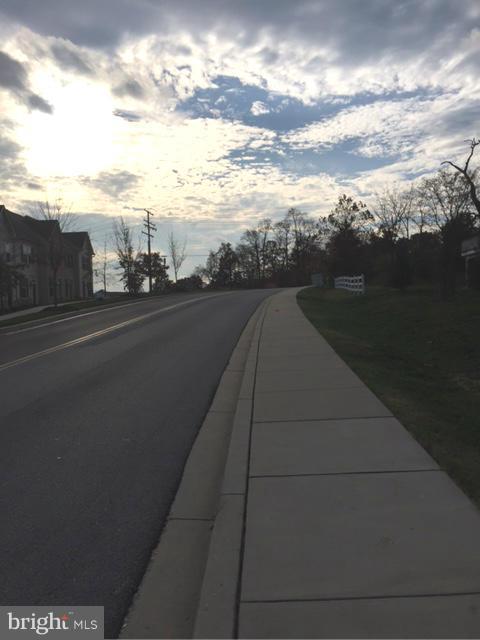 VILLAGE TOWNS - Residential