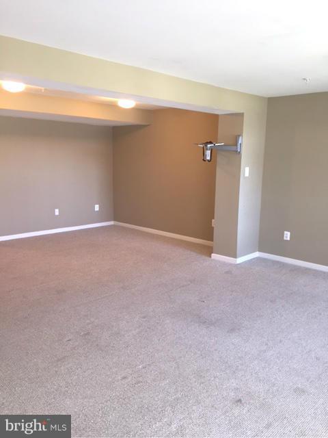 VILLAGE TOWNS - Residential