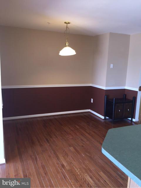 VILLAGE TOWNS - Residential