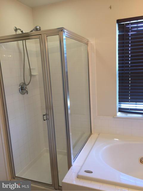 VILLAGE TOWNS - Residential