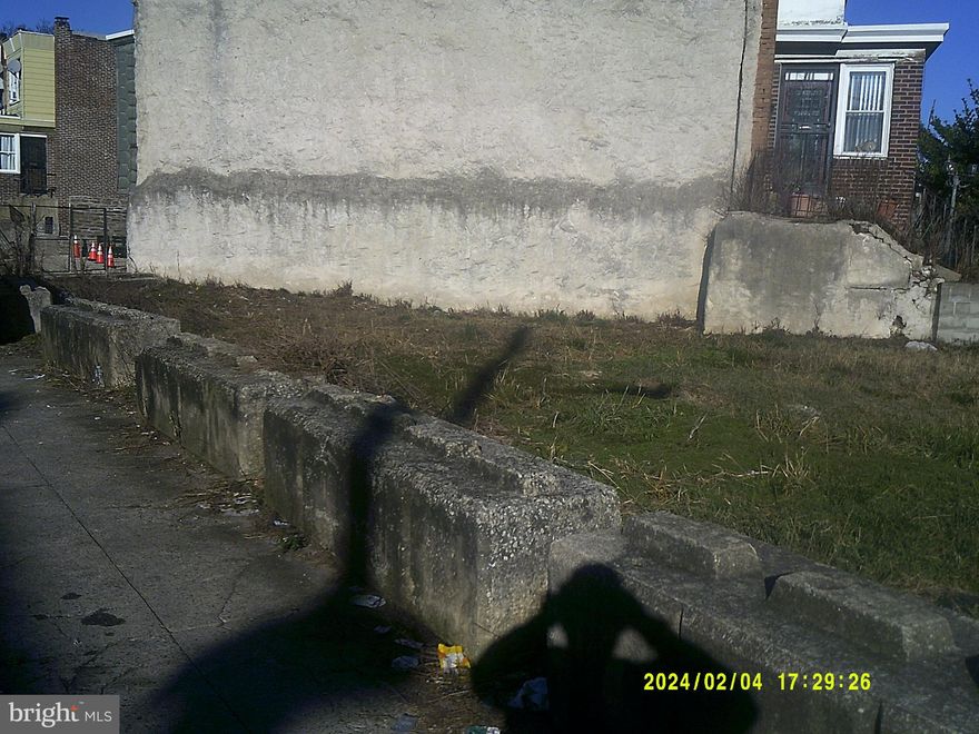 Seller is related to Agent.