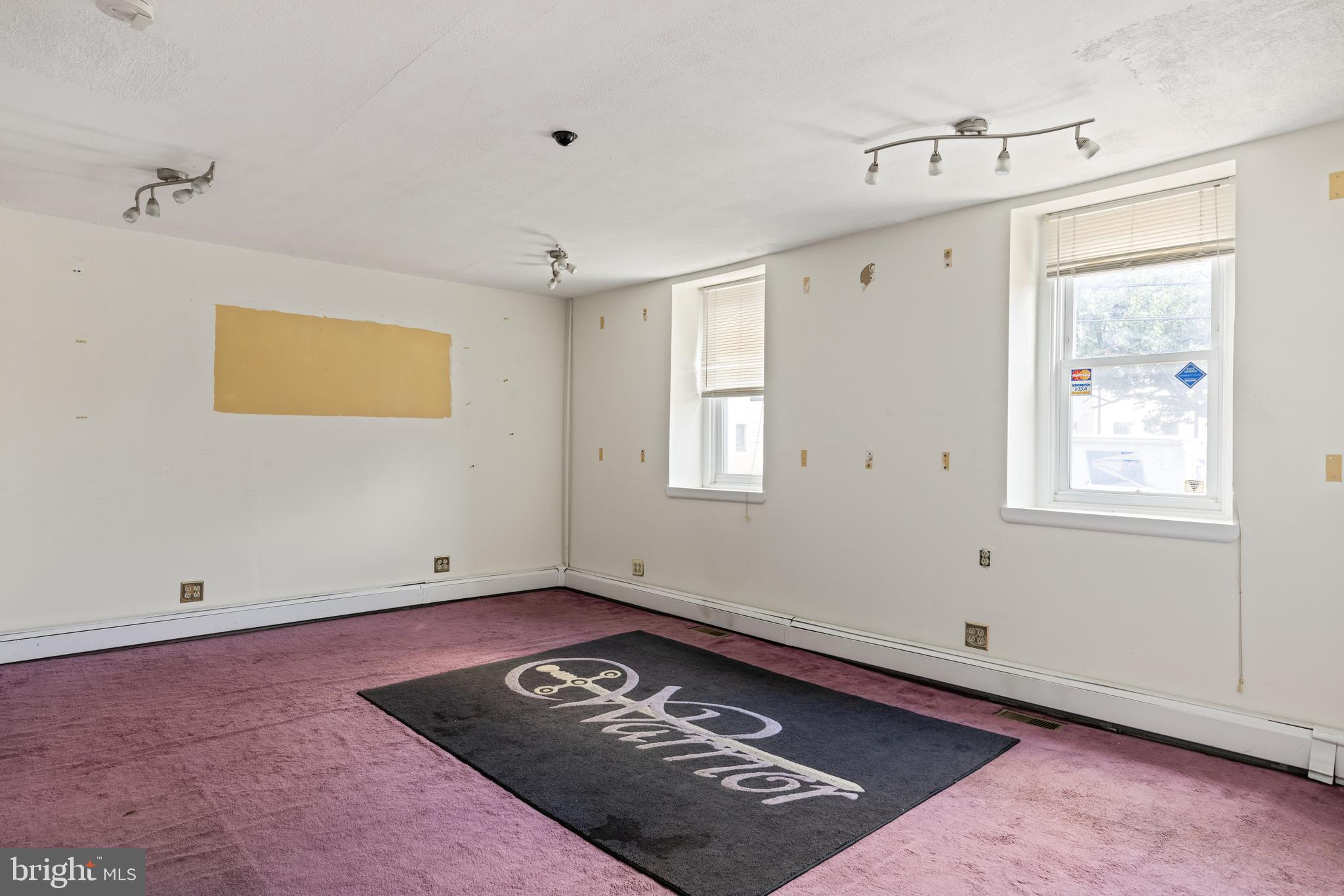 ROXBOROUGH - Residential Income