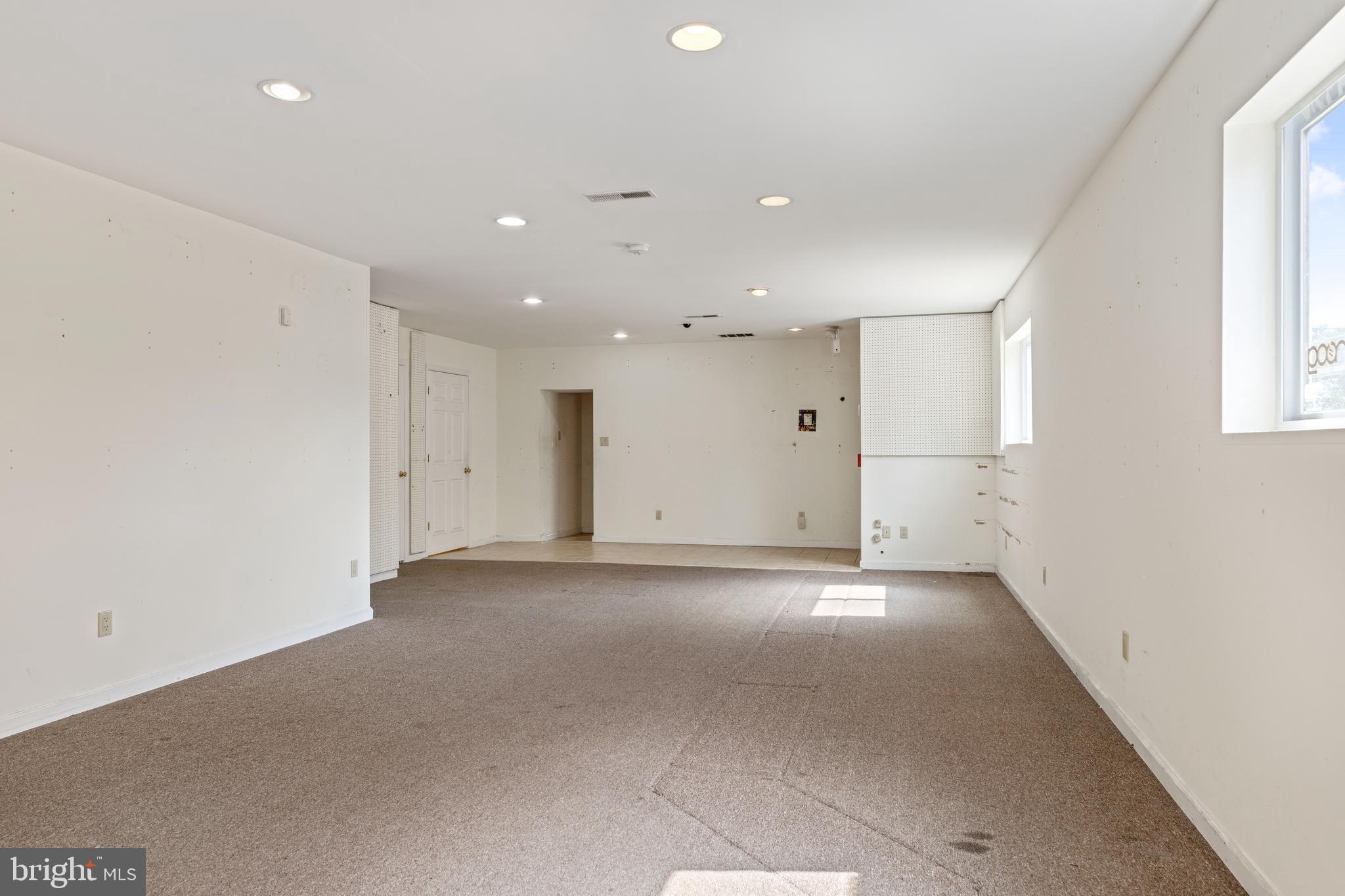 ROXBOROUGH - Residential Income