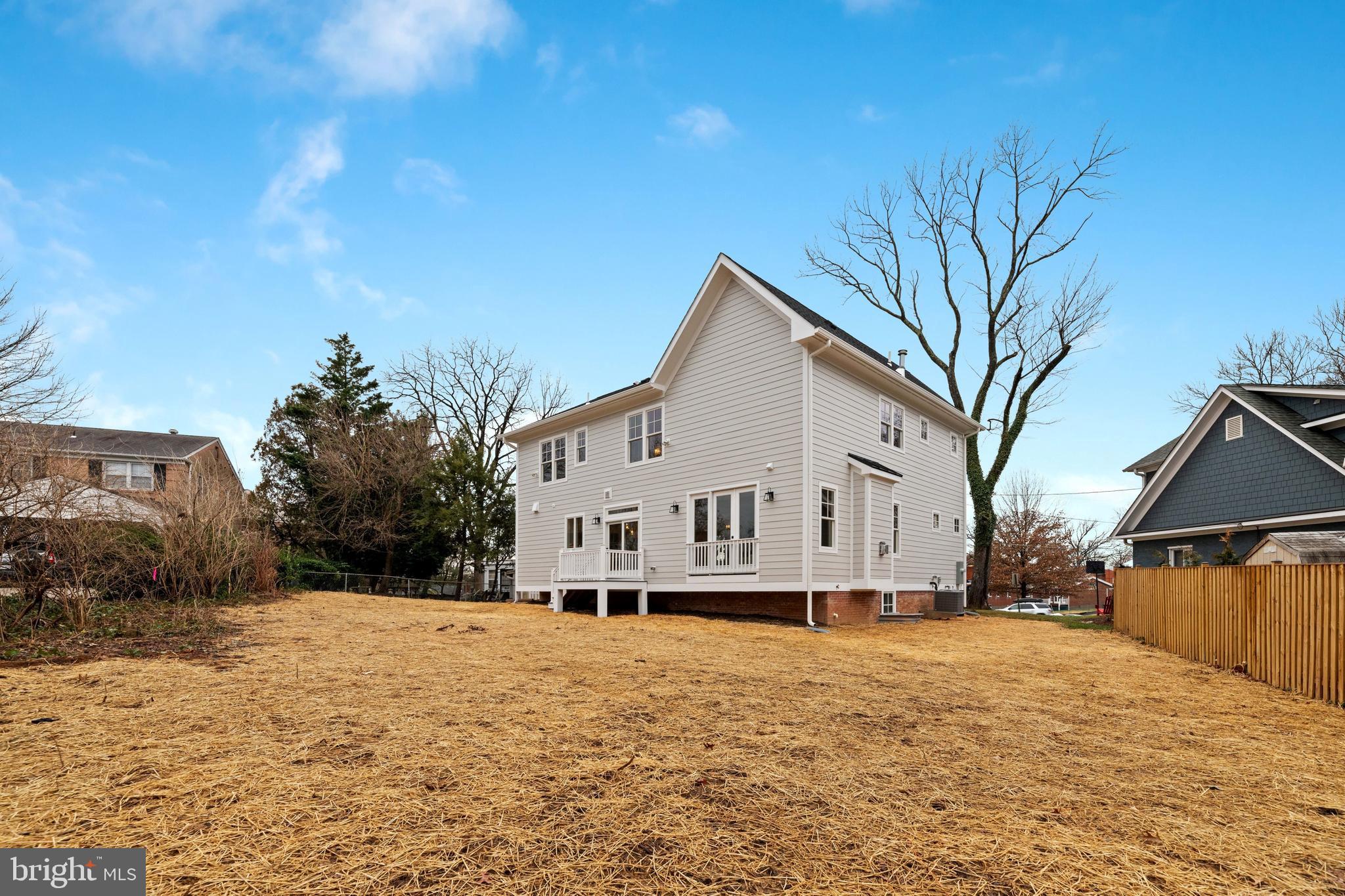 EAST FALLS CHURCH - Residential