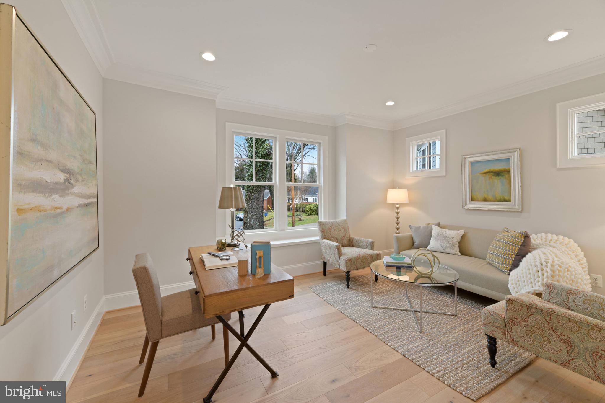 EAST FALLS CHURCH - Residential