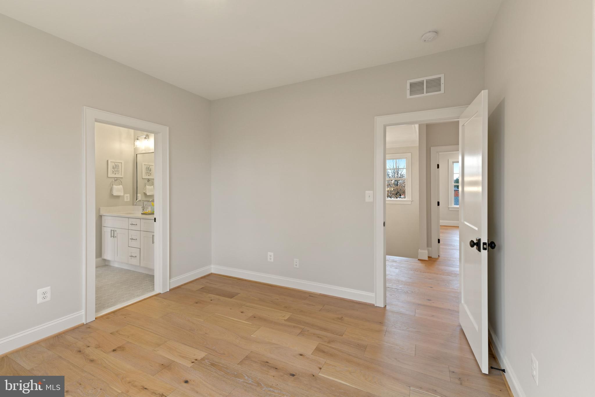 EAST FALLS CHURCH - Residential