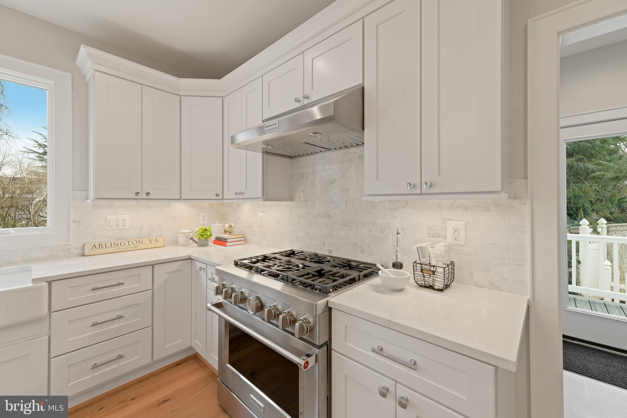 EAST FALLS CHURCH - Residential