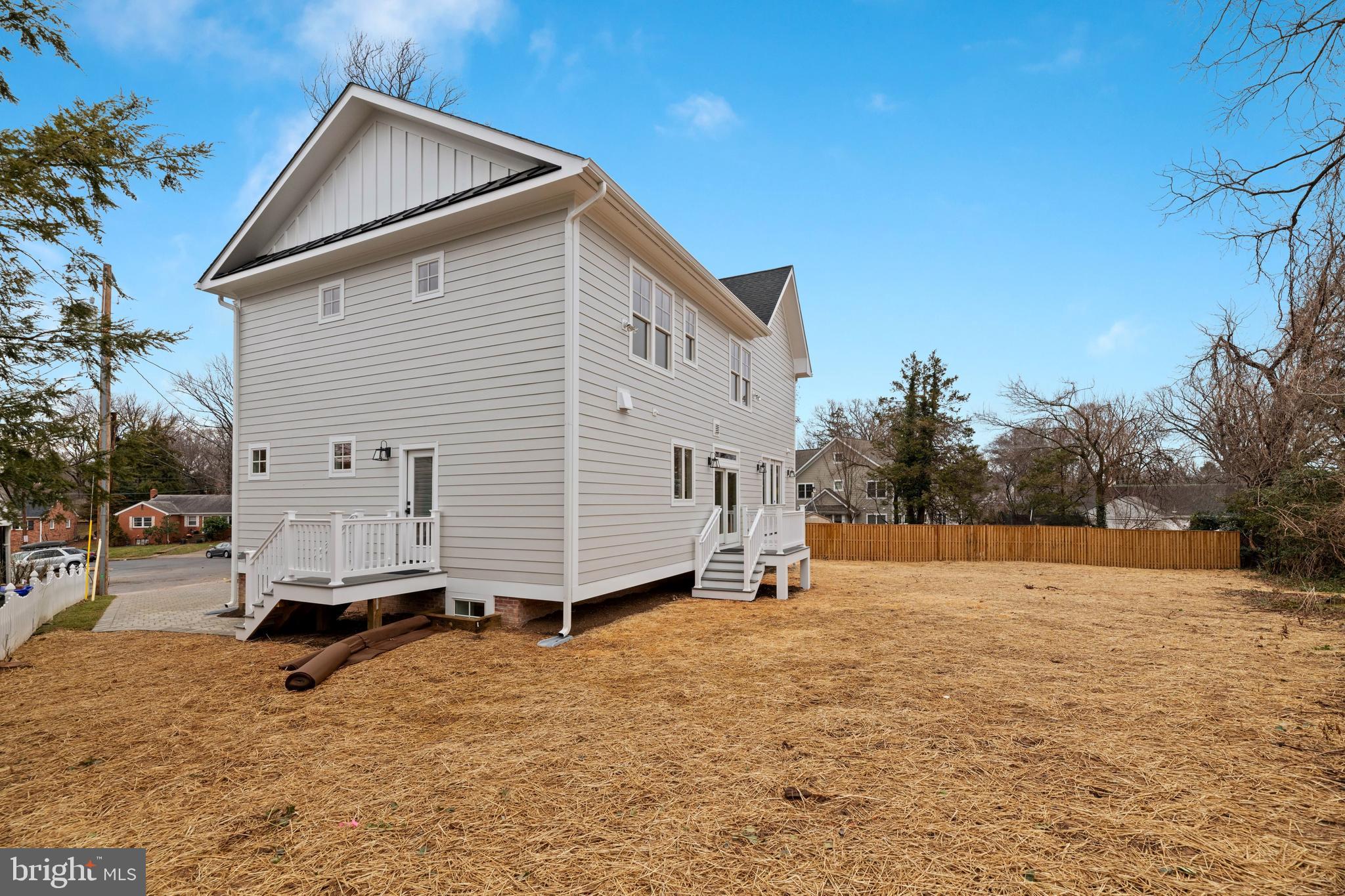 EAST FALLS CHURCH - Residential