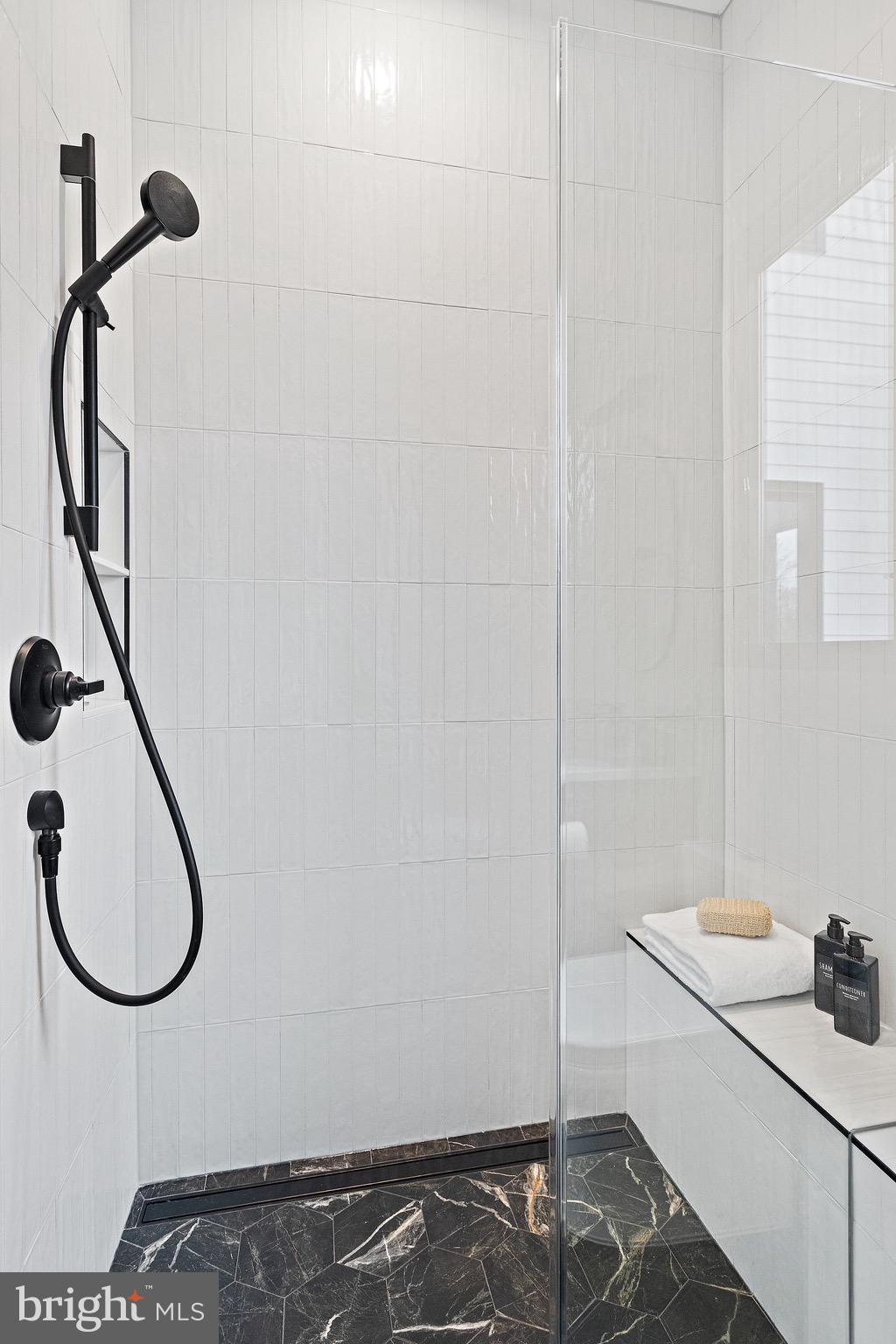 EL NIDO ESTATES - Residential