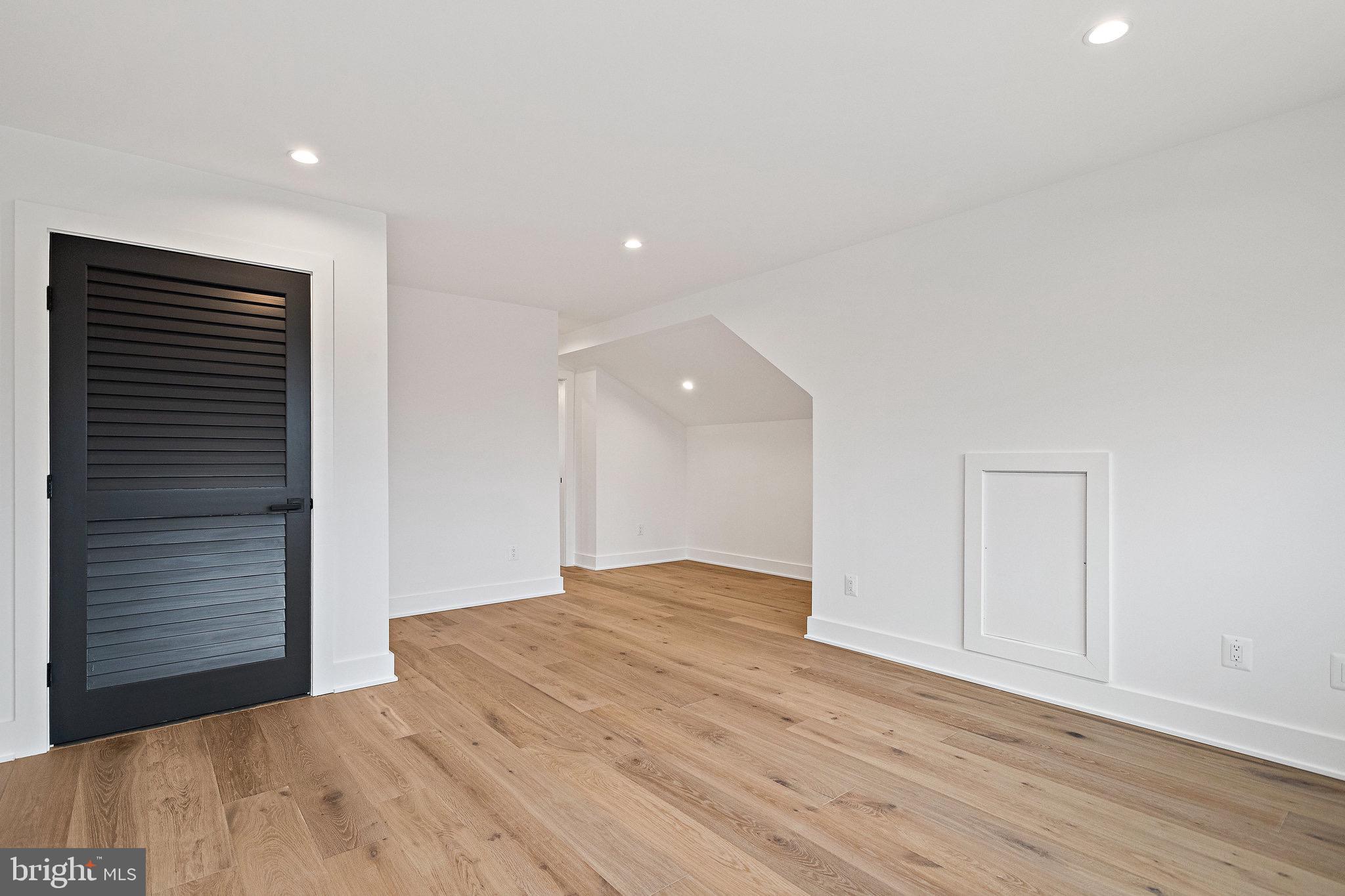 EL NIDO ESTATES - Residential