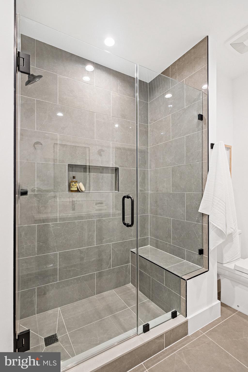 EL NIDO ESTATES - Residential