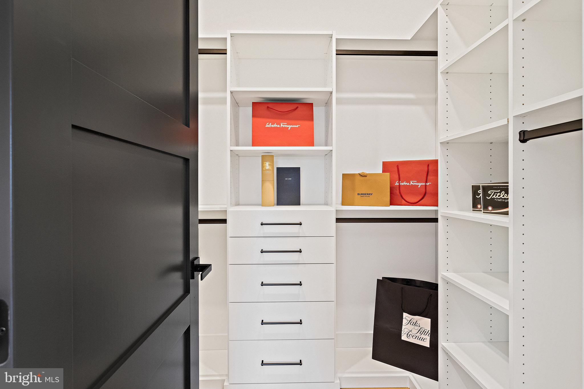 EL NIDO ESTATES - Residential